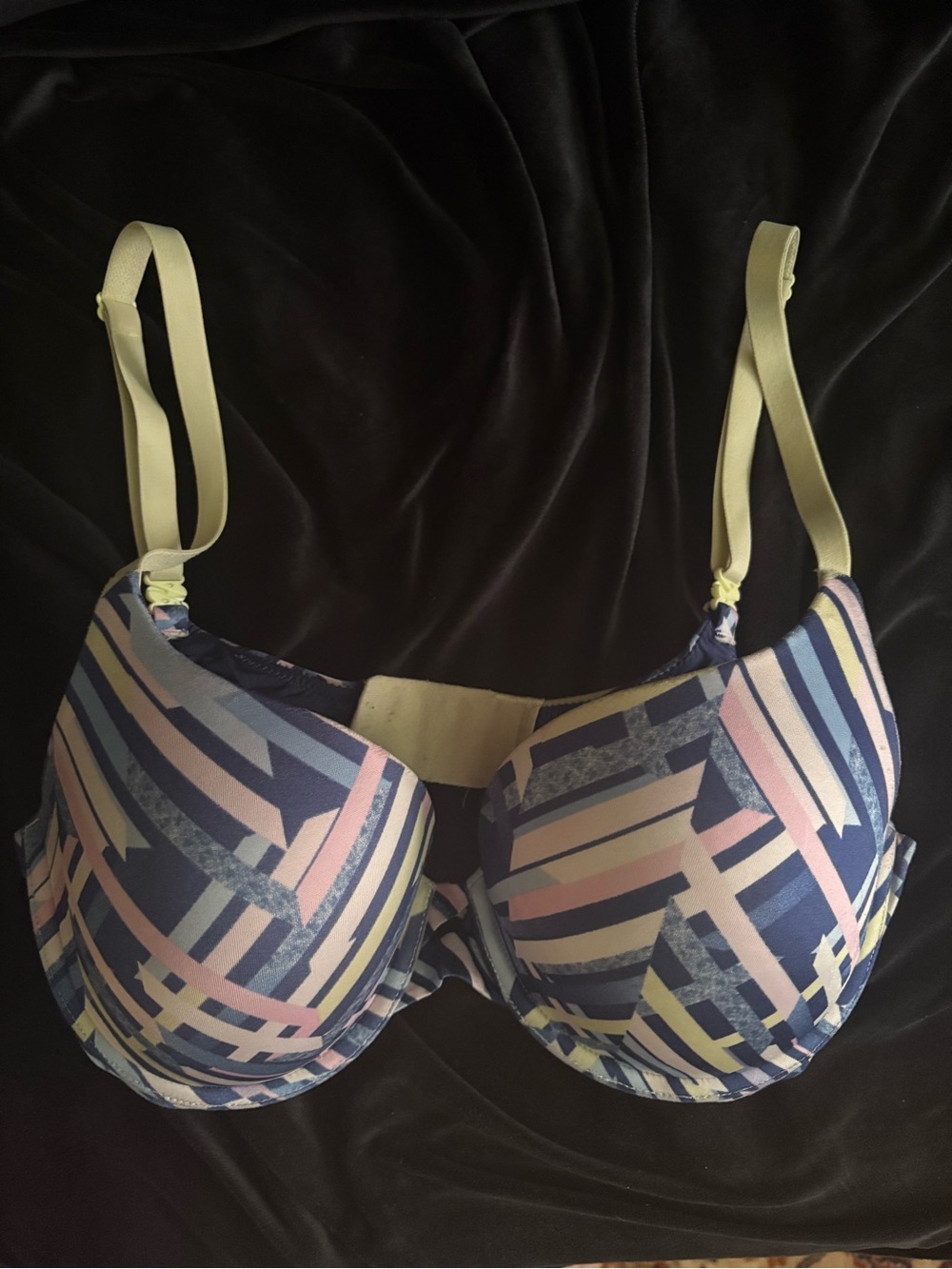 Victoria’s Secret perfect shape push up bra 34D